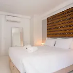 Guestready - Wonderful Flat Near The Pink Street * Lisbon