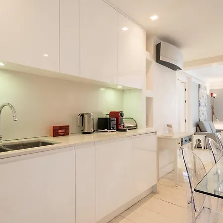 Guestready - Wonderful Flat Near The Pink Street Lissabon