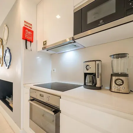 Guestready - Wonderful Flat Near The Pink Street Lissabon
